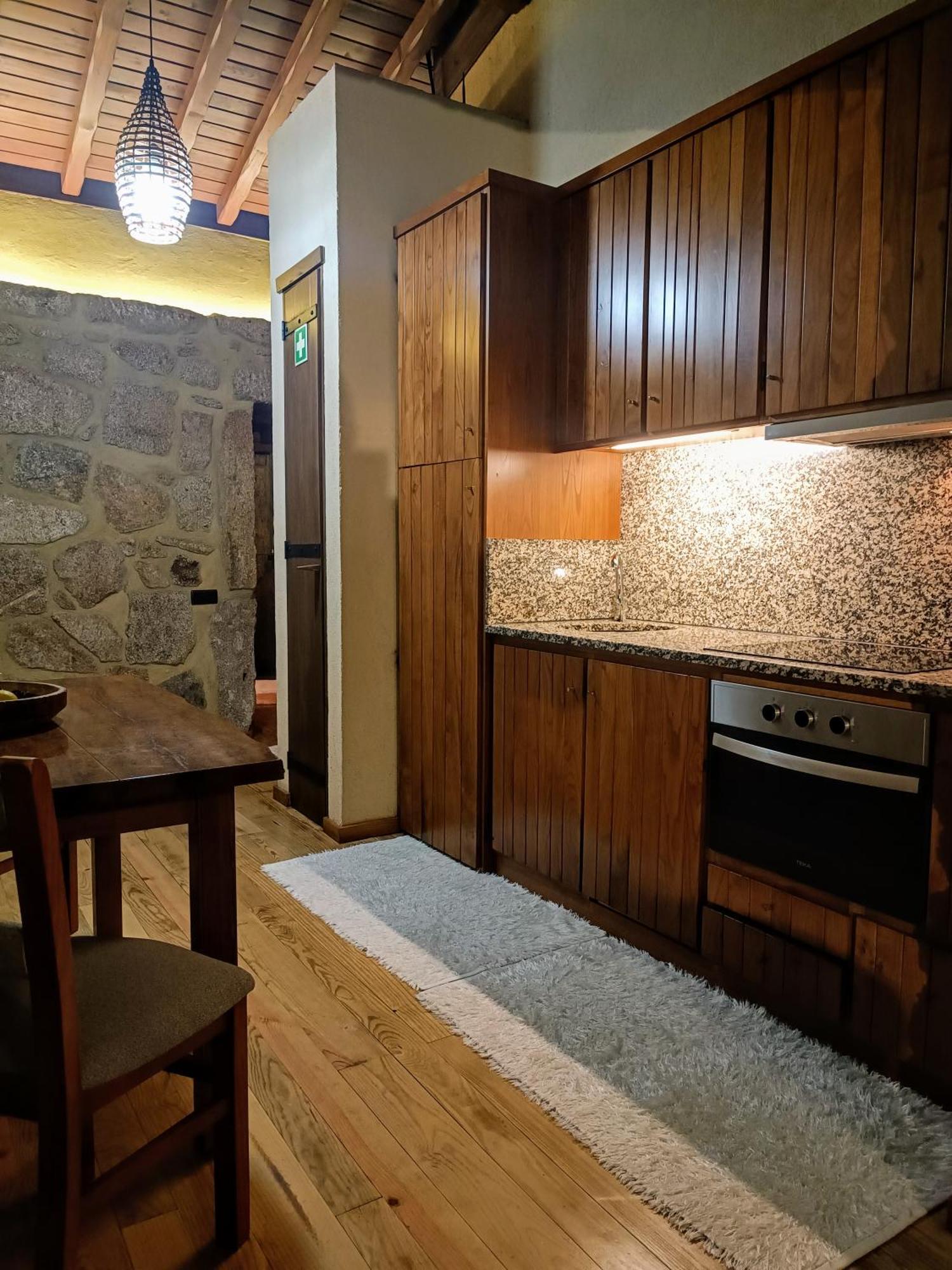 فندق Casa Favo De Mel - Jacuzzi Privado & Lareira - Piscina اركوس دي فالديفيز المظهر الخارجي الصورة