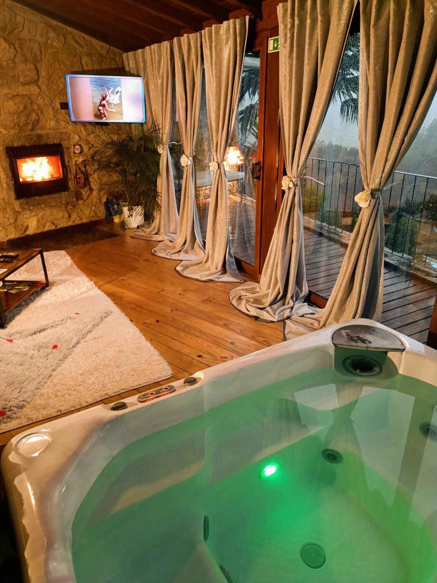 فندق Casa Favo De Mel - Jacuzzi Privado & Lareira - Piscina اركوس دي فالديفيز المظهر الخارجي الصورة