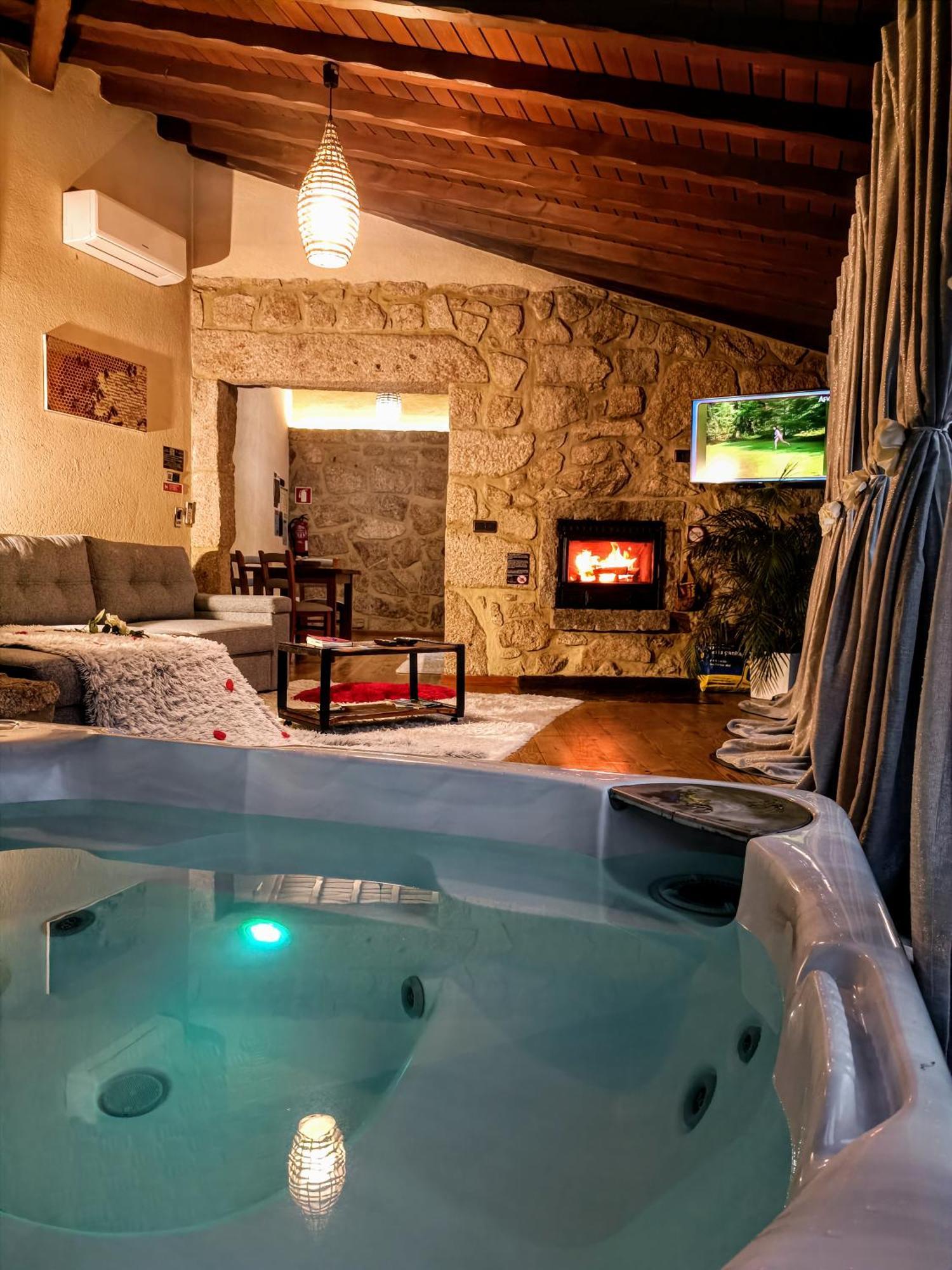 فندق Casa Favo De Mel - Jacuzzi Privado & Lareira - Piscina اركوس دي فالديفيز المظهر الخارجي الصورة