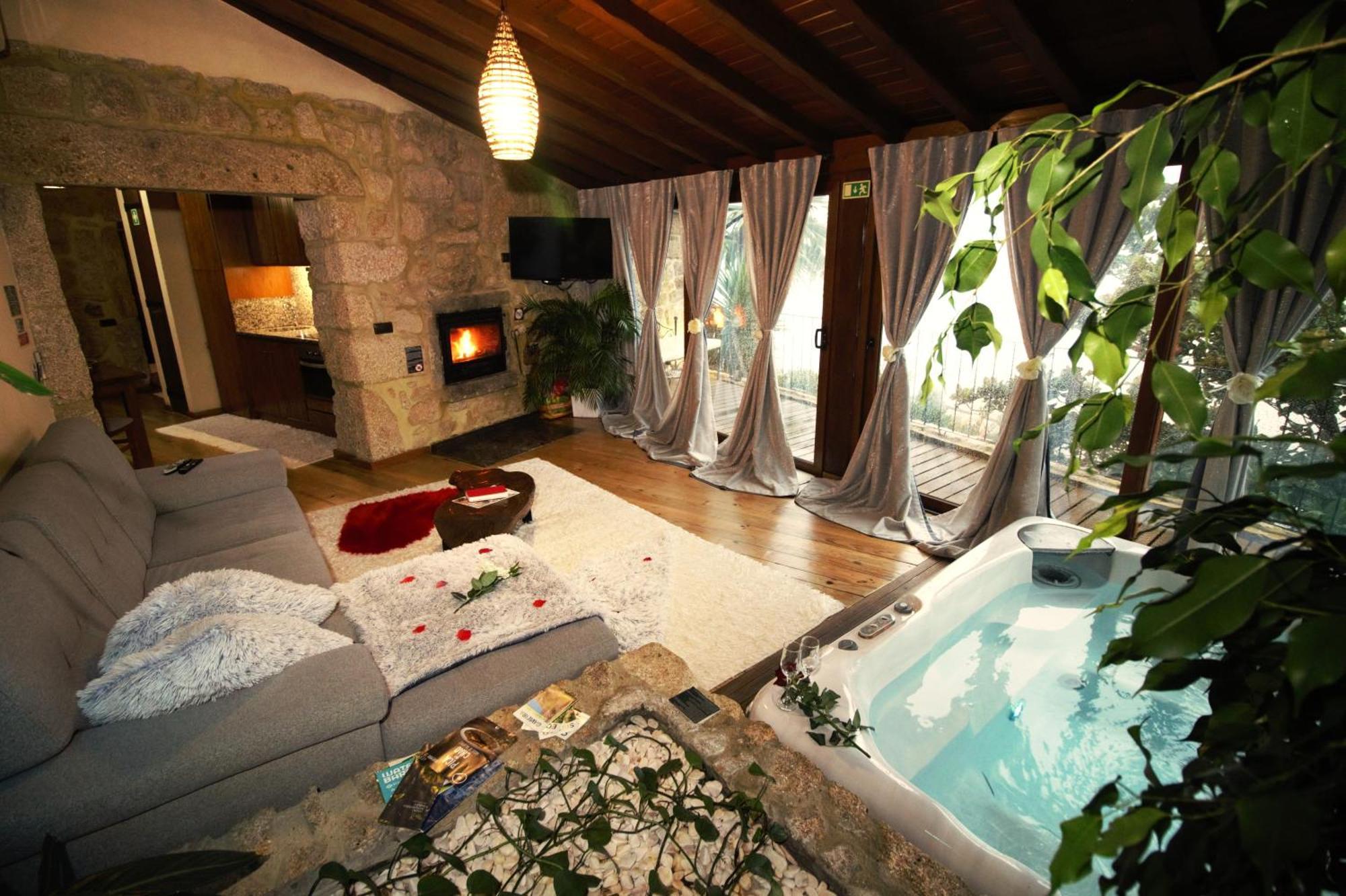 فندق Casa Favo De Mel - Jacuzzi Privado & Lareira - Piscina اركوس دي فالديفيز المظهر الخارجي الصورة