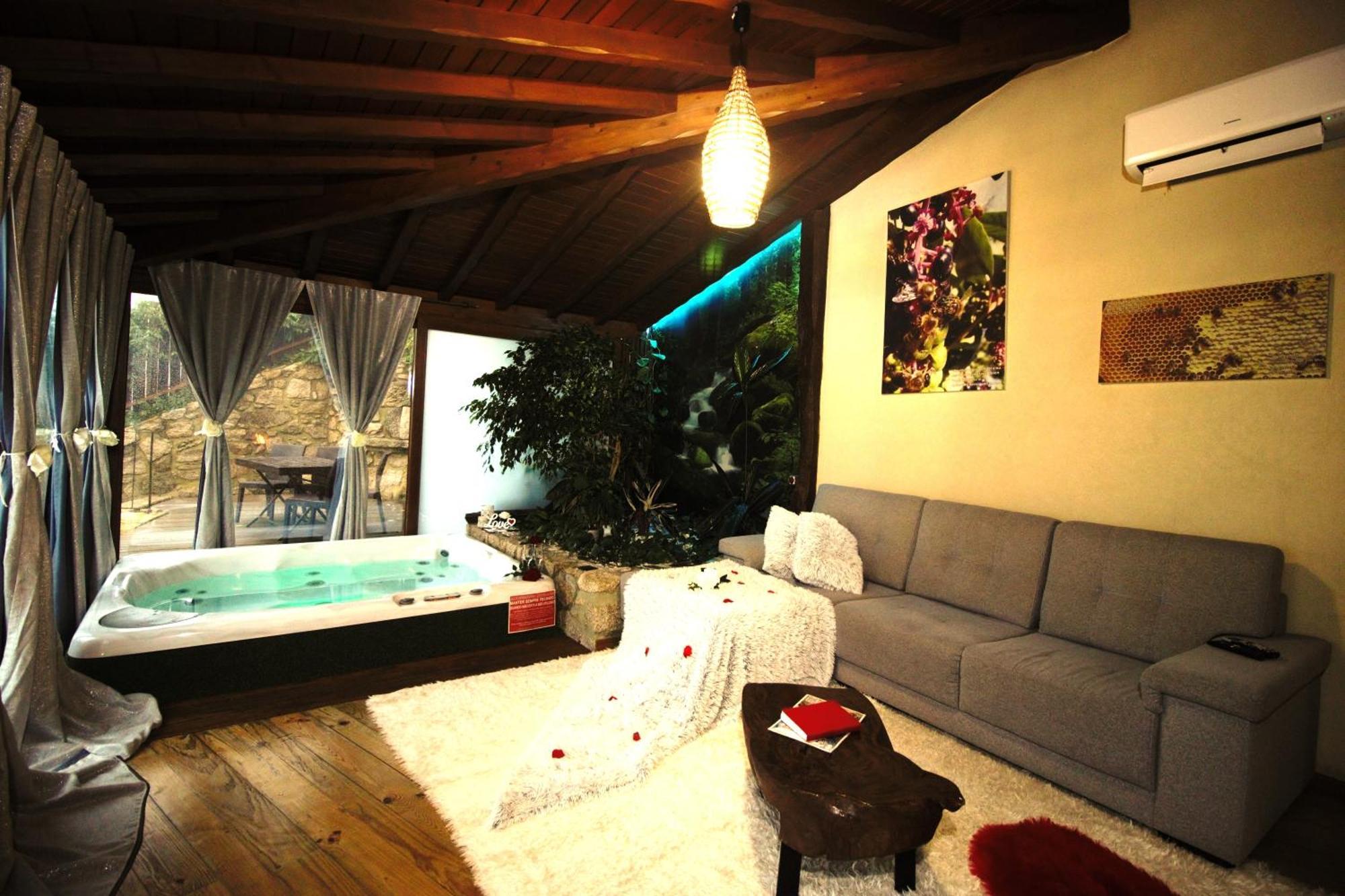 فندق Casa Favo De Mel - Jacuzzi Privado & Lareira - Piscina اركوس دي فالديفيز المظهر الخارجي الصورة