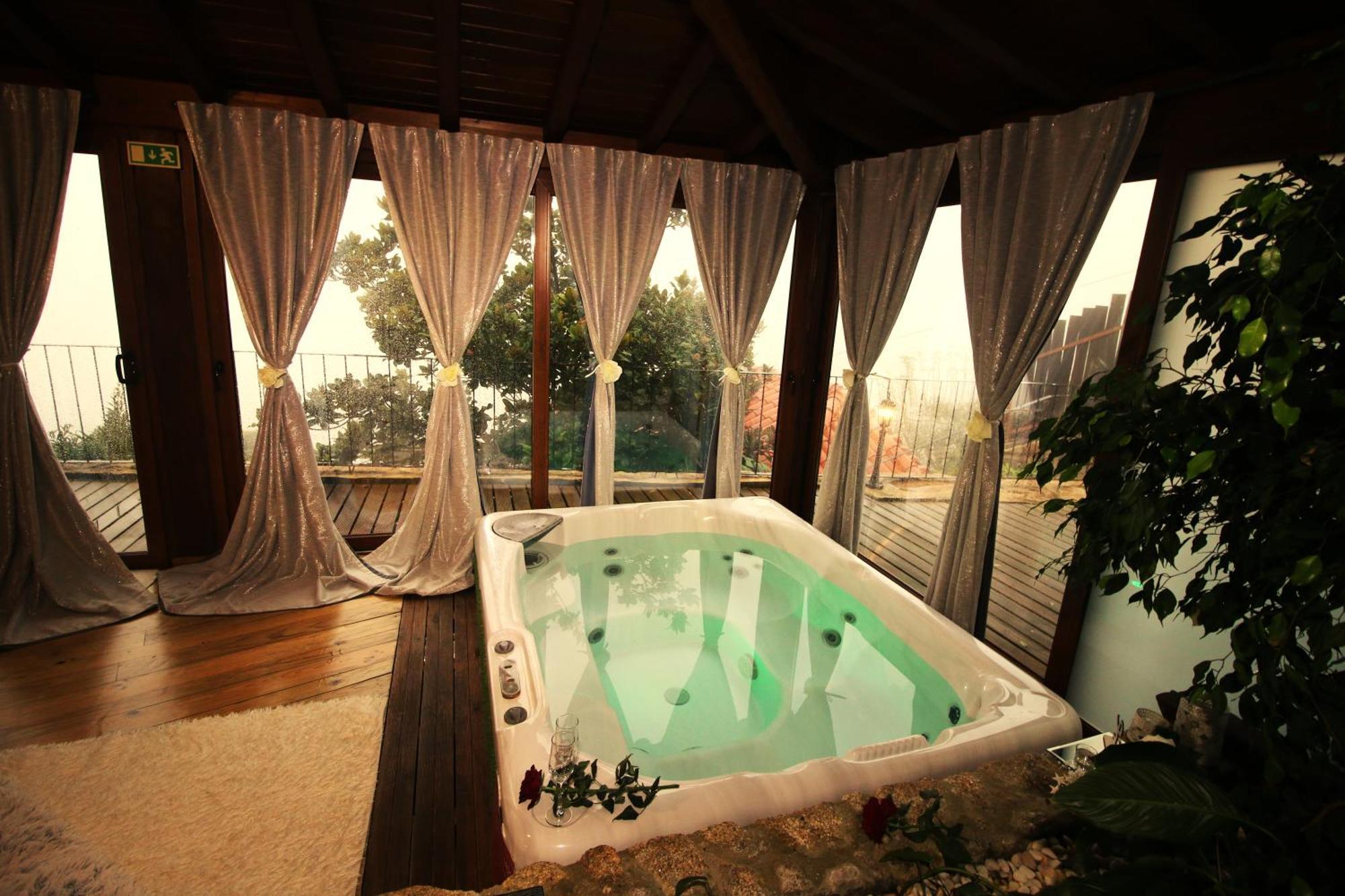 فندق Casa Favo De Mel - Jacuzzi Privado & Lareira - Piscina اركوس دي فالديفيز المظهر الخارجي الصورة